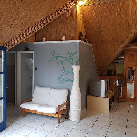 Aron Apartman Бадачонтомай Екстериор снимка