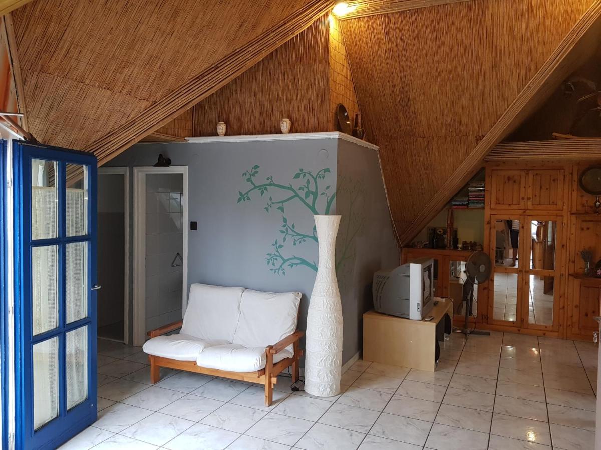 Aron Apartman Бадачонтомай Екстериор снимка